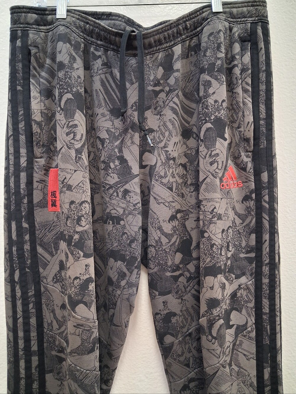 Adidas x Captain Tsubasa Mens  Sz XL Joggers Sweatpants Anime Print